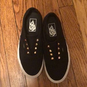 Black vans